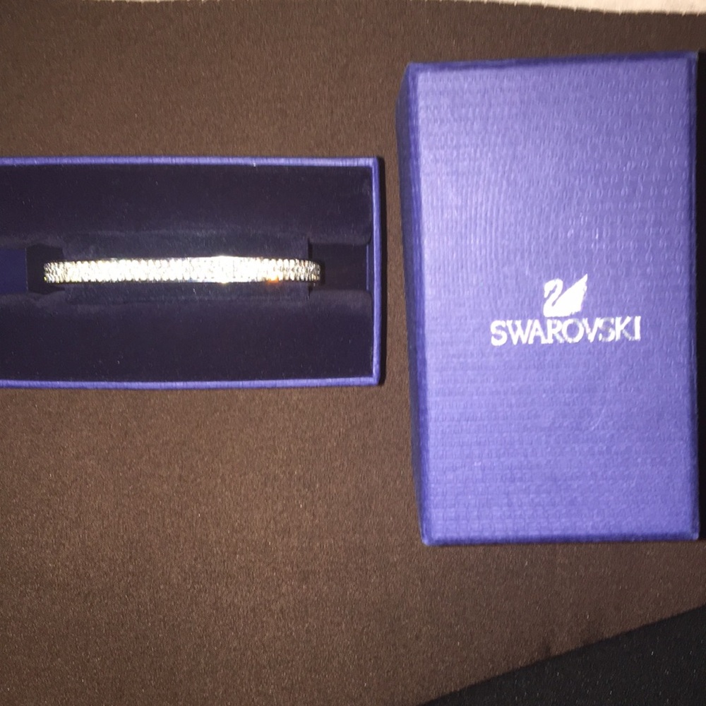💙 Crystal Swarovski Bangle 💙